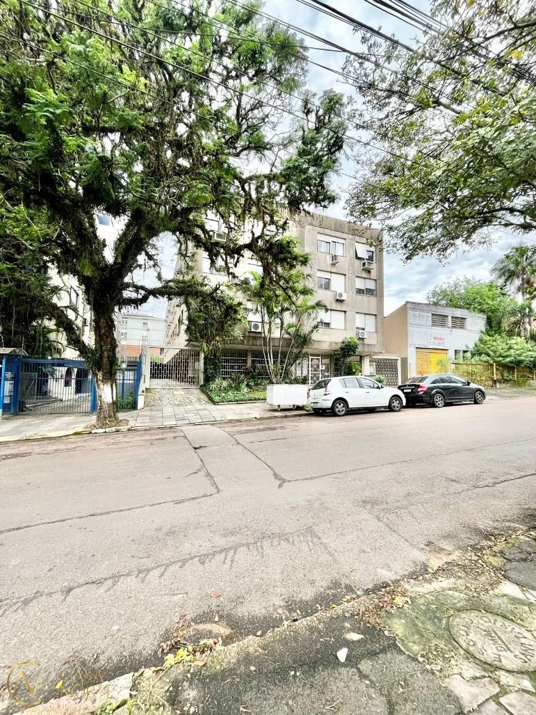 Apartamento à venda com 2 quartos, 75m², 1 vaga, Rua Dom Diogo de Souza no bairro Cristo Redentor em Porto Alegre