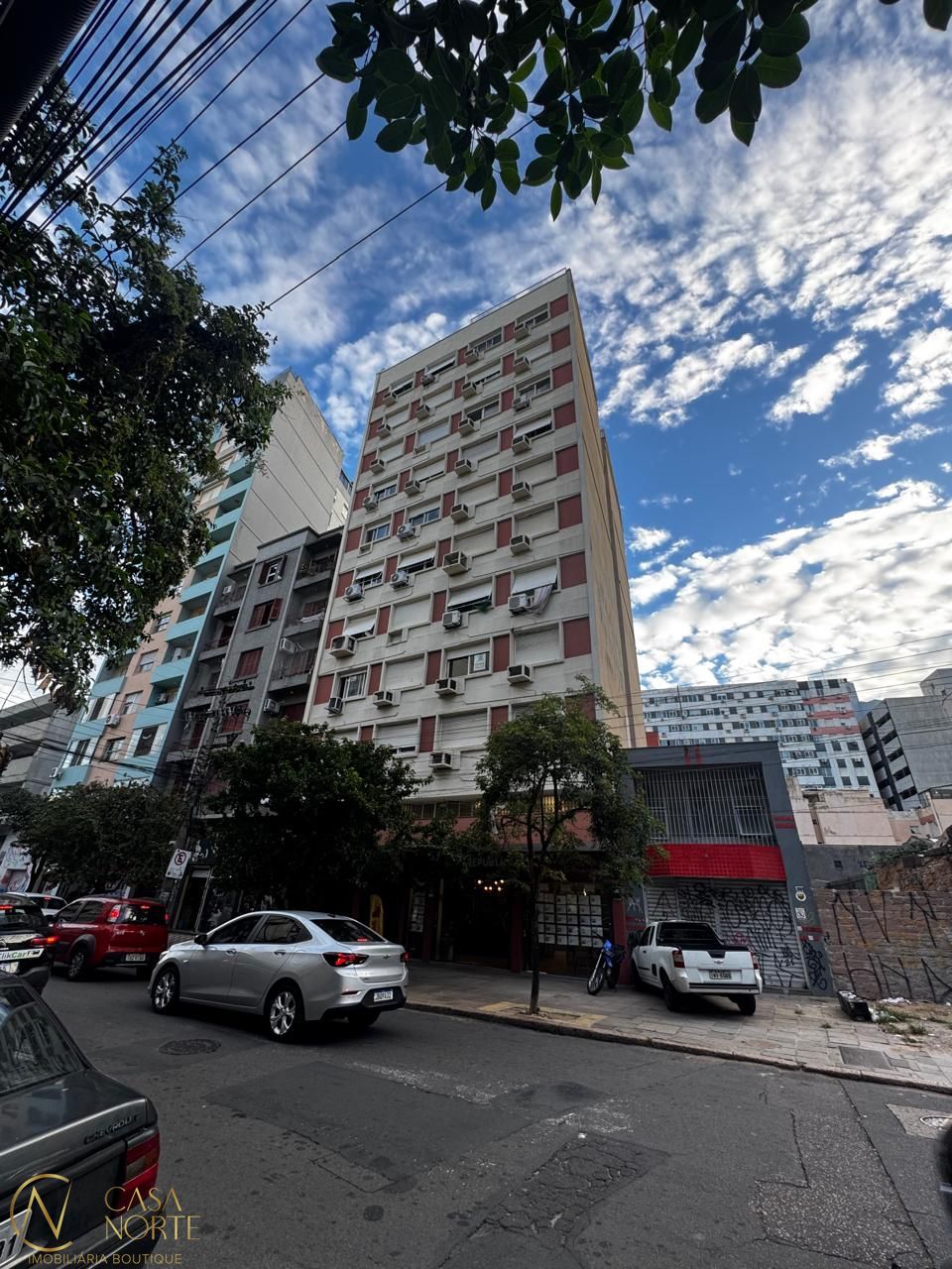 Cobertura à venda com 1 quarto, 108m², 1 vaga, Rua José do Patrocínio no bairro Cidade Baixa em Porto Alegre