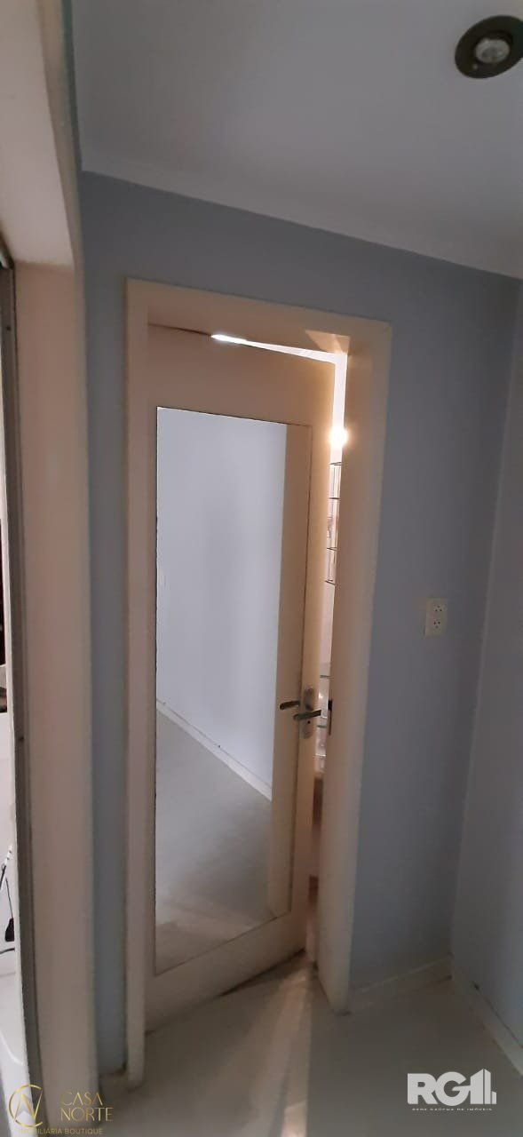 Apartamento à venda com 1 quarto, 42m², Avenida Padre Cacique no bairro Praia de Belas em Porto Alegre