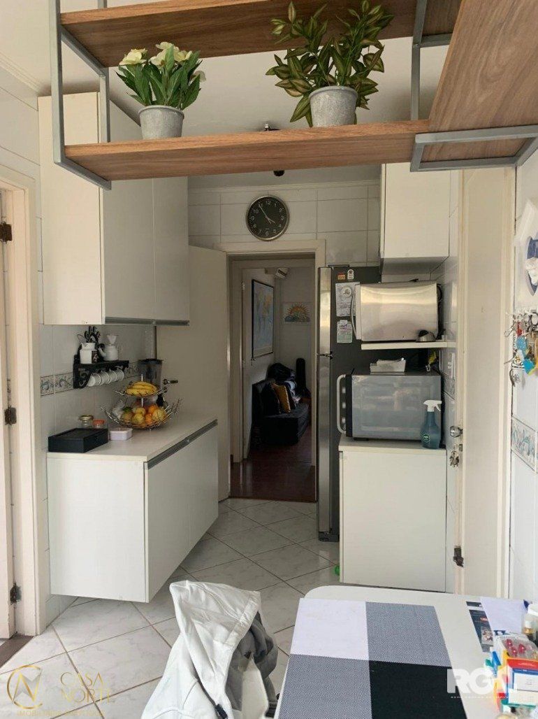 Apartamento à venda com 3 quartos, 98m², 1 vaga, Avenida Teixeira Mendes no bairro Chácara das Pedras em Porto Alegre