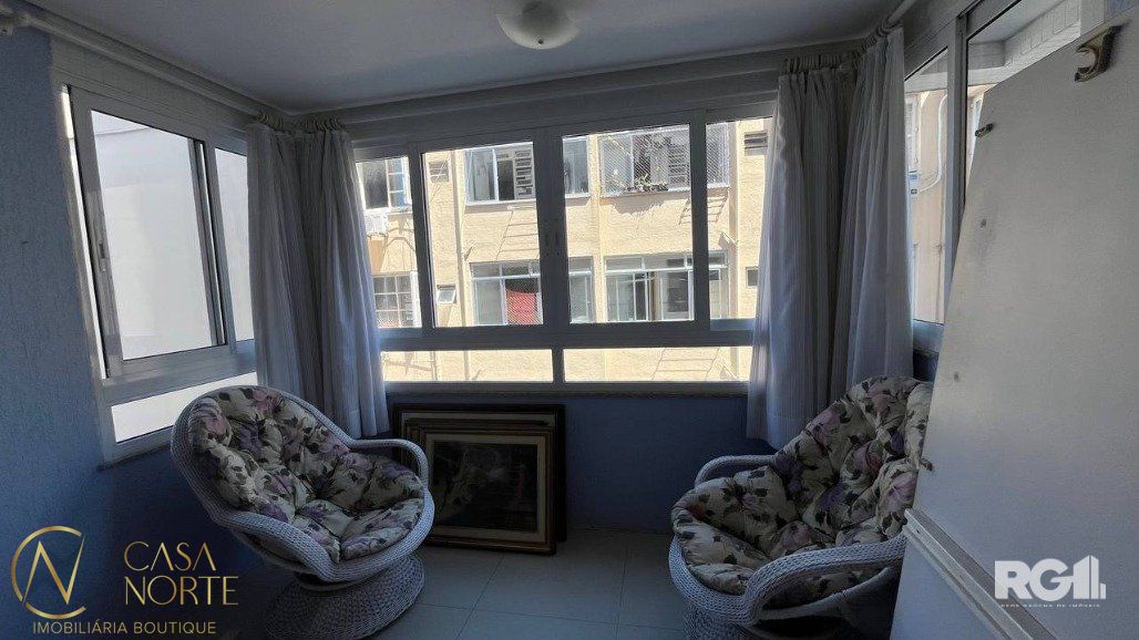 Apartamento à venda com 2 quartos, 77m², 1 vaga, Rua Fernandes Vieira no bairro Bom Fim em Porto Alegre
