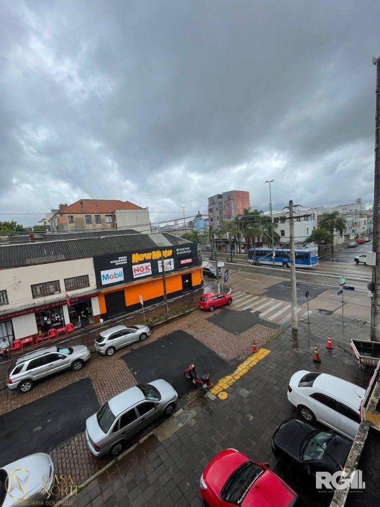 Kitnet à venda com 1 quarto, 26m², Rua Hoffmann no bairro Floresta em Porto Alegre
