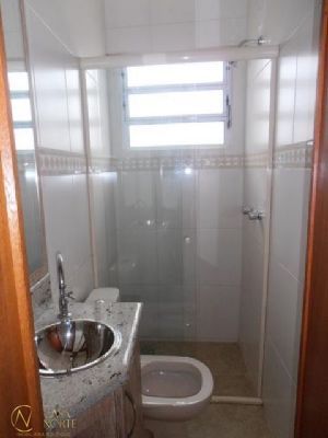 Casa à venda com 2 quartos, 72m², 2 suítes, 2 vagas, Rua Joaquim Nabuco no bairro Cidade Baixa em Porto Alegre