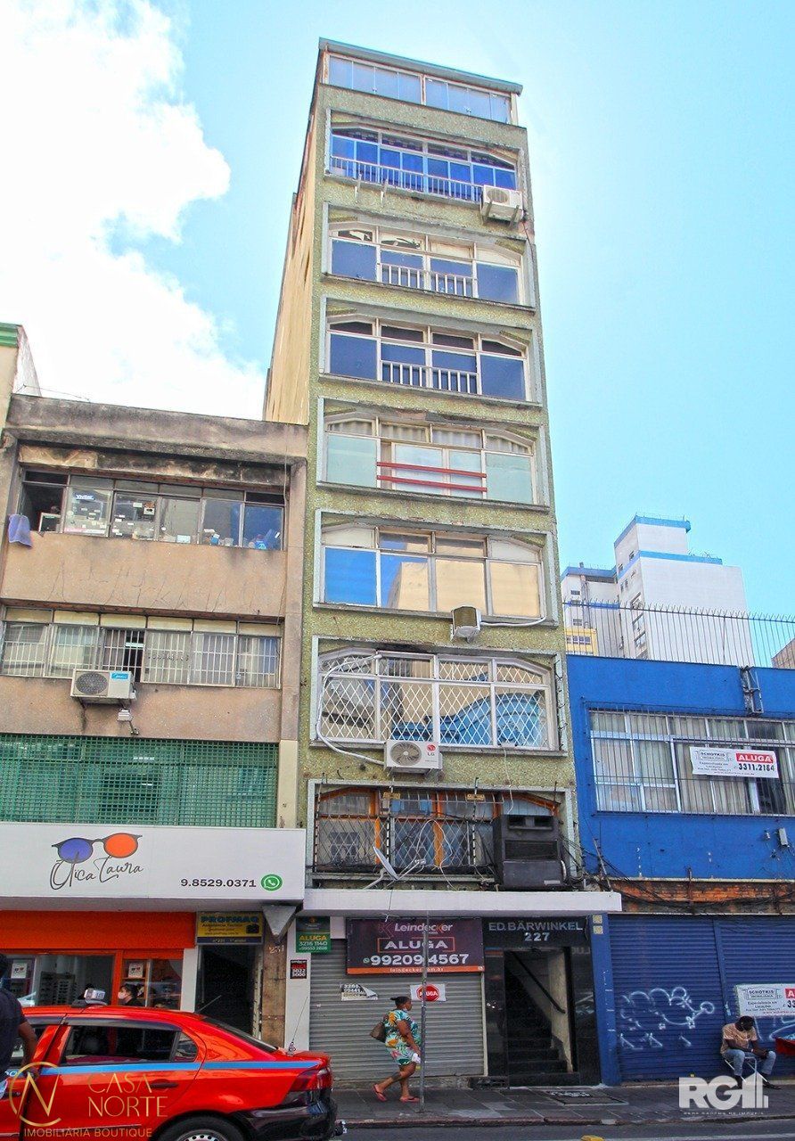 Sala Comercial à venda , 46m², Rua Doutor Flores no bairro Centro Histórico em Porto Alegre