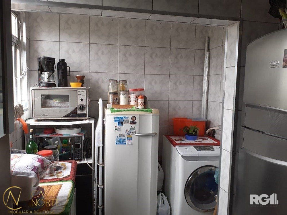 Apartamento à venda com 2 quartos, 48m², 1 vaga, Travessa Escobar no bairro Camaquã em Porto Alegre