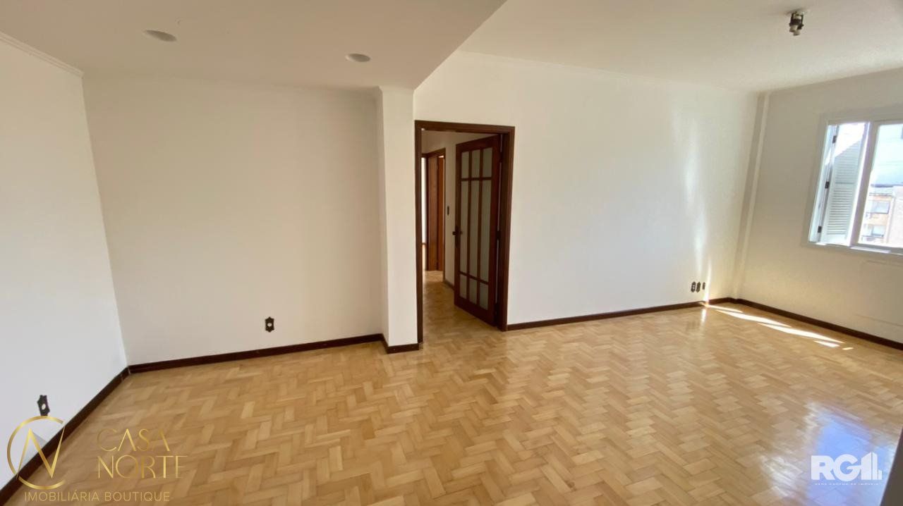 Apartamento à venda com 3 quartos, 112m², 2 vagas, Avenida João Pessoa no bairro Farroupilha em Porto Alegre