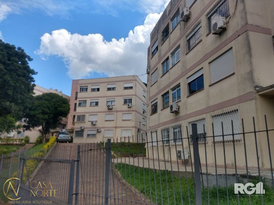 Apartamento à venda com 1 quarto, 32m², 1 vaga, Rua Doutor João de Deus Vaz da Silva no bairro Santo Antônio em Porto Alegre
