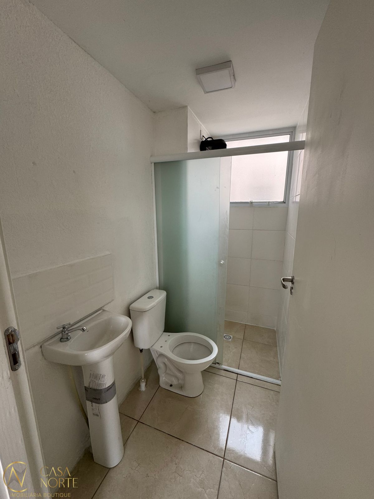 Apartamento à venda com 2 quartos, 41m², 1 vaga, Avenida Souza Melo no bairro Sarandi em Porto Alegre