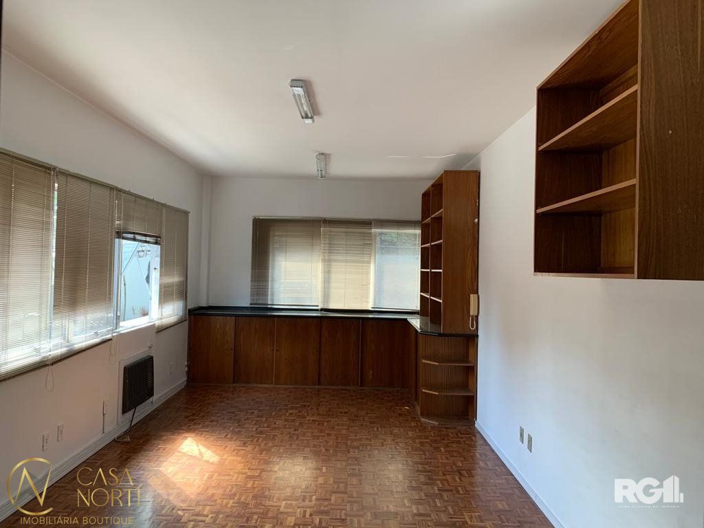 Sala Comercial à venda com 1 quarto, 31m², Rua Joaquim Nabuco no bairro Cidade Baixa em Porto Alegre