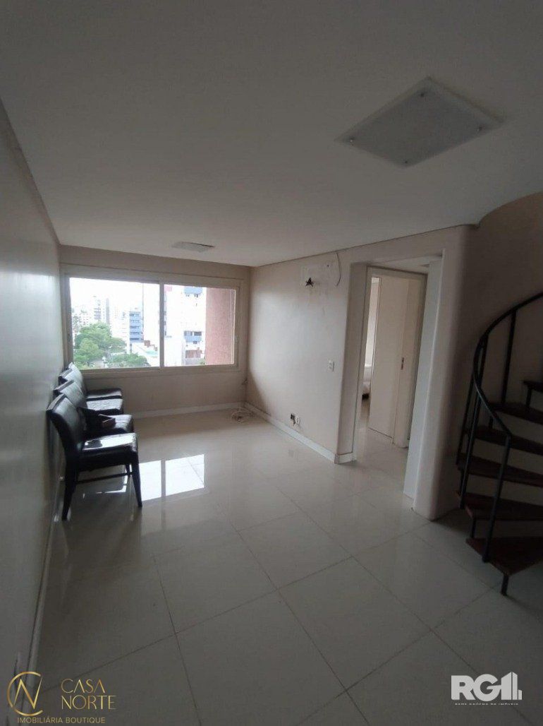 Cobertura à venda com 2 quartos, 97m², 1 suíte, Rua José de Alencar no bairro Menino Deus em Porto Alegre