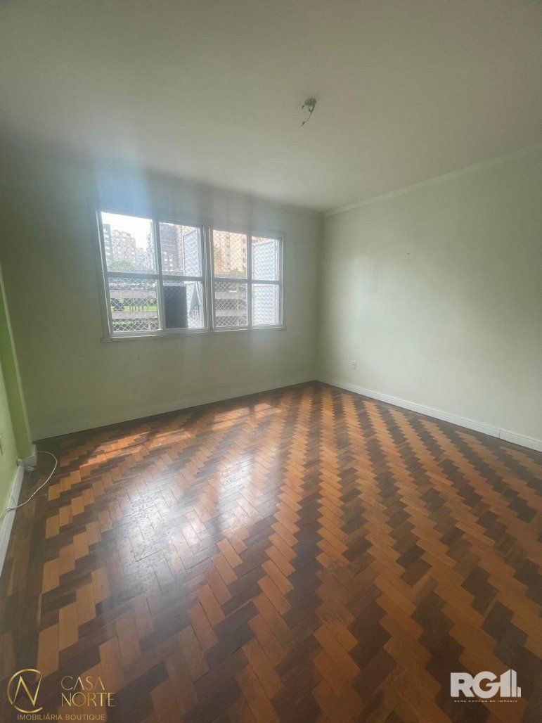 Apartamento à venda com 2 quartos, 62m², Rua Coronel Fernando Machado no bairro Centro Histórico em Porto Alegre