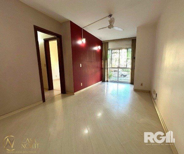 Apartamento à venda com 2 quartos, 56m², 1 vaga, Avenida Sarandi no bairro Sarandi em Porto Alegre