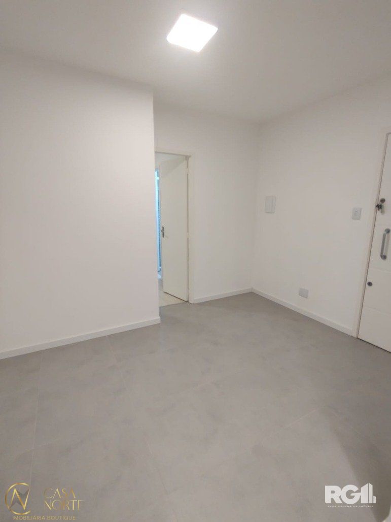 Apartamento à venda com 1 quarto, 31m², 1 suíte, Rua da República no bairro Cidade Baixa em Porto Alegre