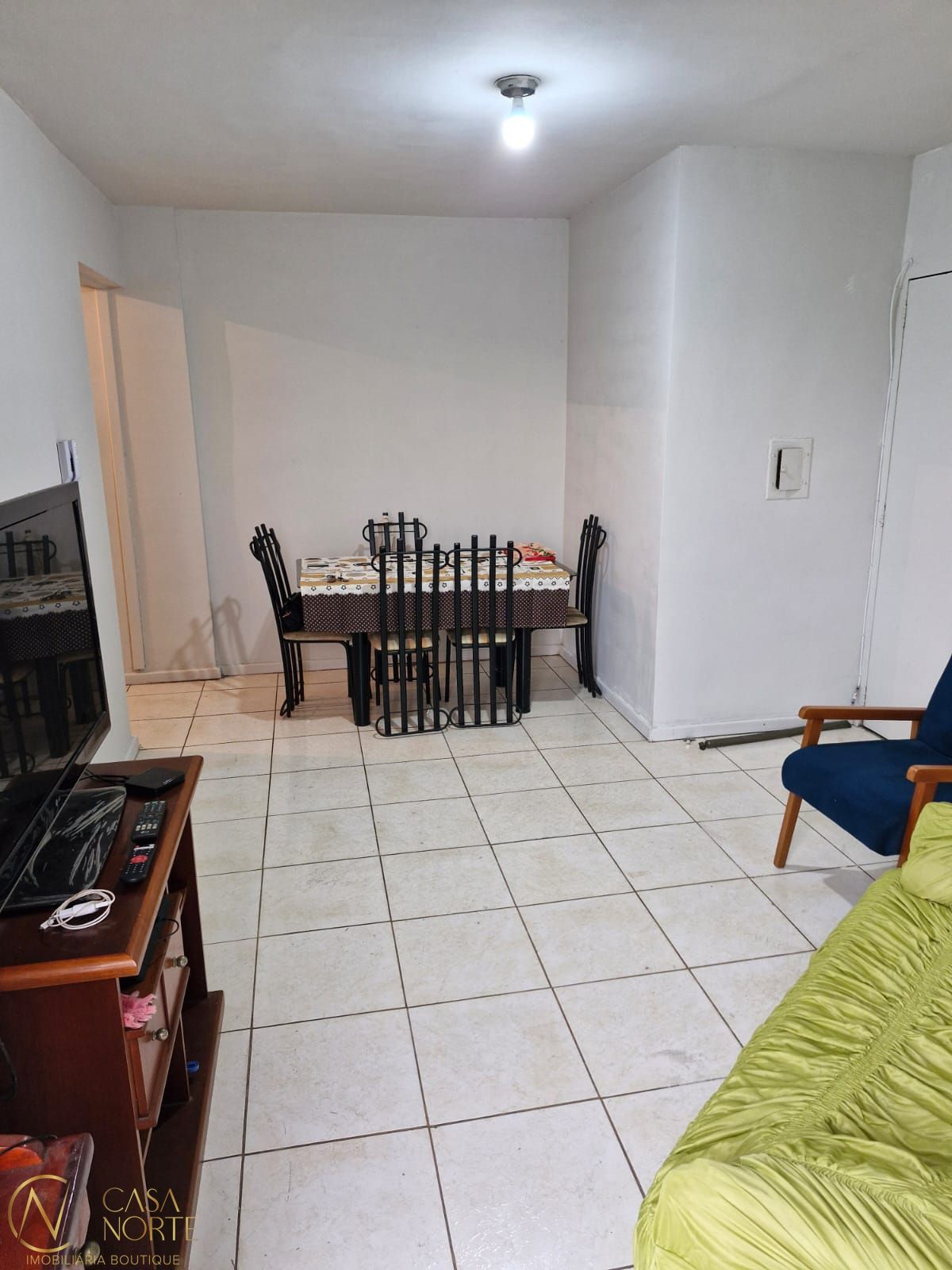 Apartamento à venda com 3 quartos, 73m², 1 vaga, Rua Coronel Massot no bairro Cristal em Porto Alegre