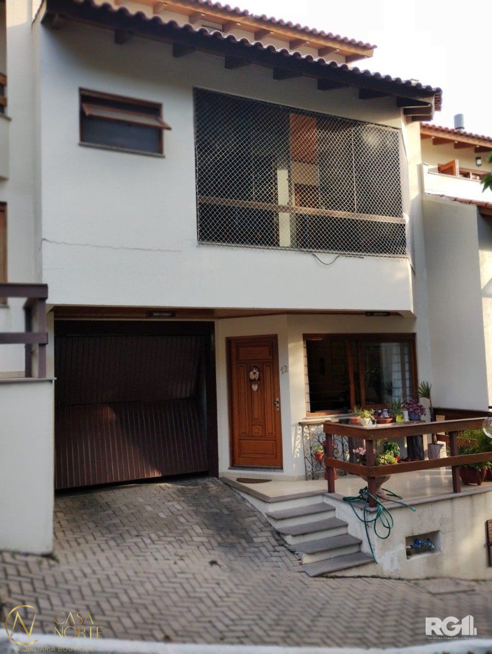 Casa de Condomínio à venda com 3 quartos, 190m², 1 suíte, 3 vagas, Rua Alcebíades Antônio dos Santos no bairro Nonoai em Porto Alegre