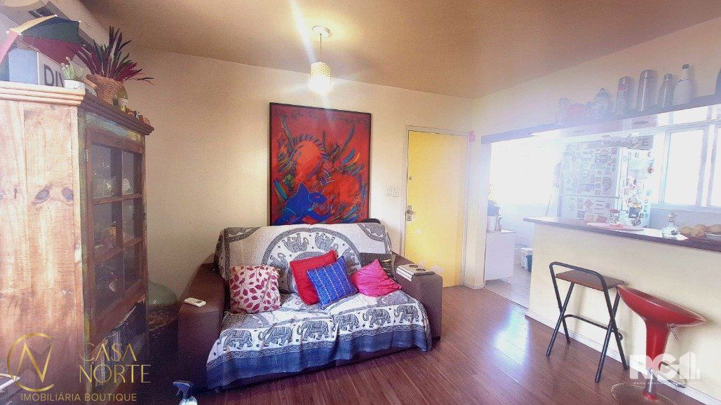 Apartamento à venda com 2 quartos, 58m², 1 vaga, Avenida Lavras no bairro Petrópolis em Porto Alegre