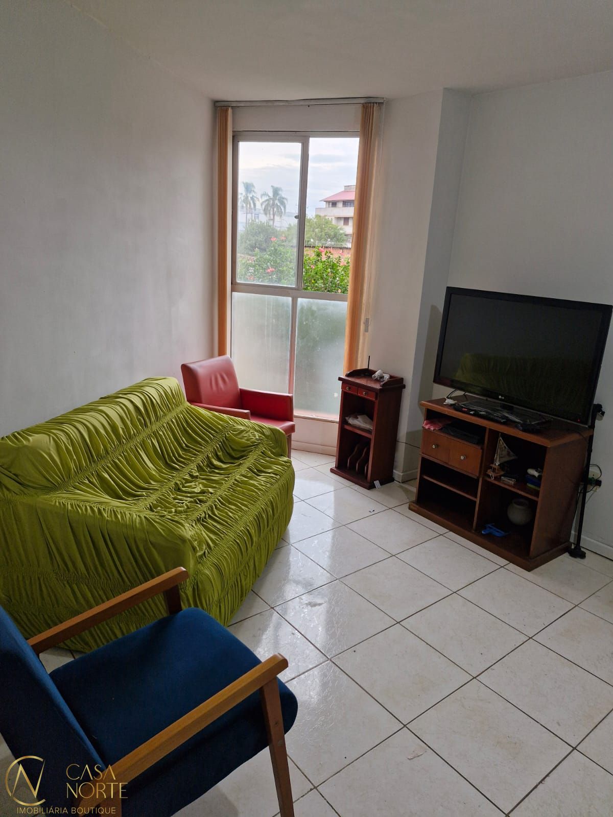 Apartamento à venda com 3 quartos, 73m², 1 vaga, Rua Coronel Massot no bairro Cristal em Porto Alegre