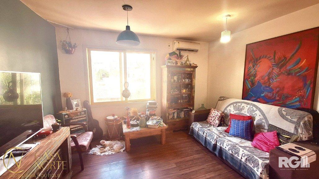 Apartamento à venda com 2 quartos, 58m², 1 vaga, Avenida Lavras no bairro Petrópolis em Porto Alegre