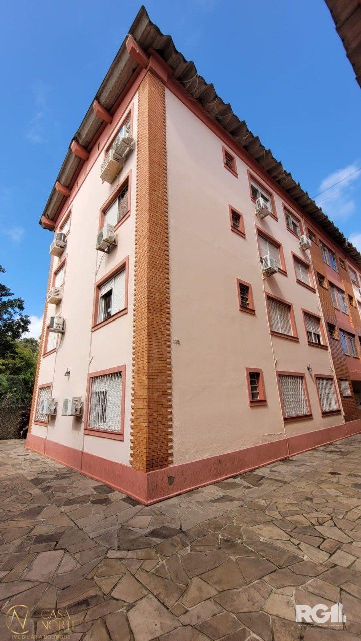 Apartamento à venda com 2 quartos, 41m², 1 vaga, Rua Silvério Souto no bairro Teresópolis em Porto Alegre