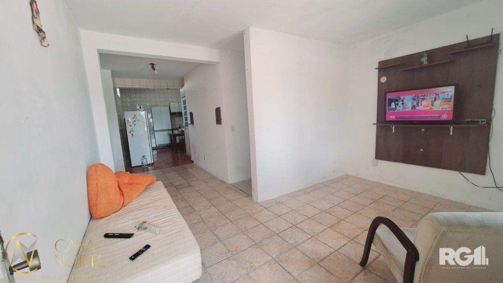 Casa à venda com 3 quartos, 90m², 5 vagas, Via de Acesso Vinte e Um no bairro Jardim Carvalho em Porto Alegre