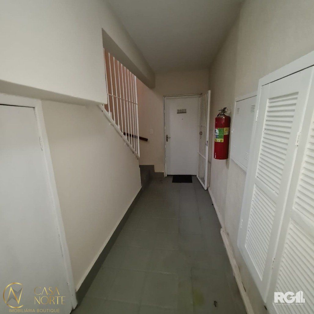 Apartamento à venda com 3 quartos, 72m², 1 vaga, Rua Barão do Amazonas no bairro Partenon em Porto Alegre