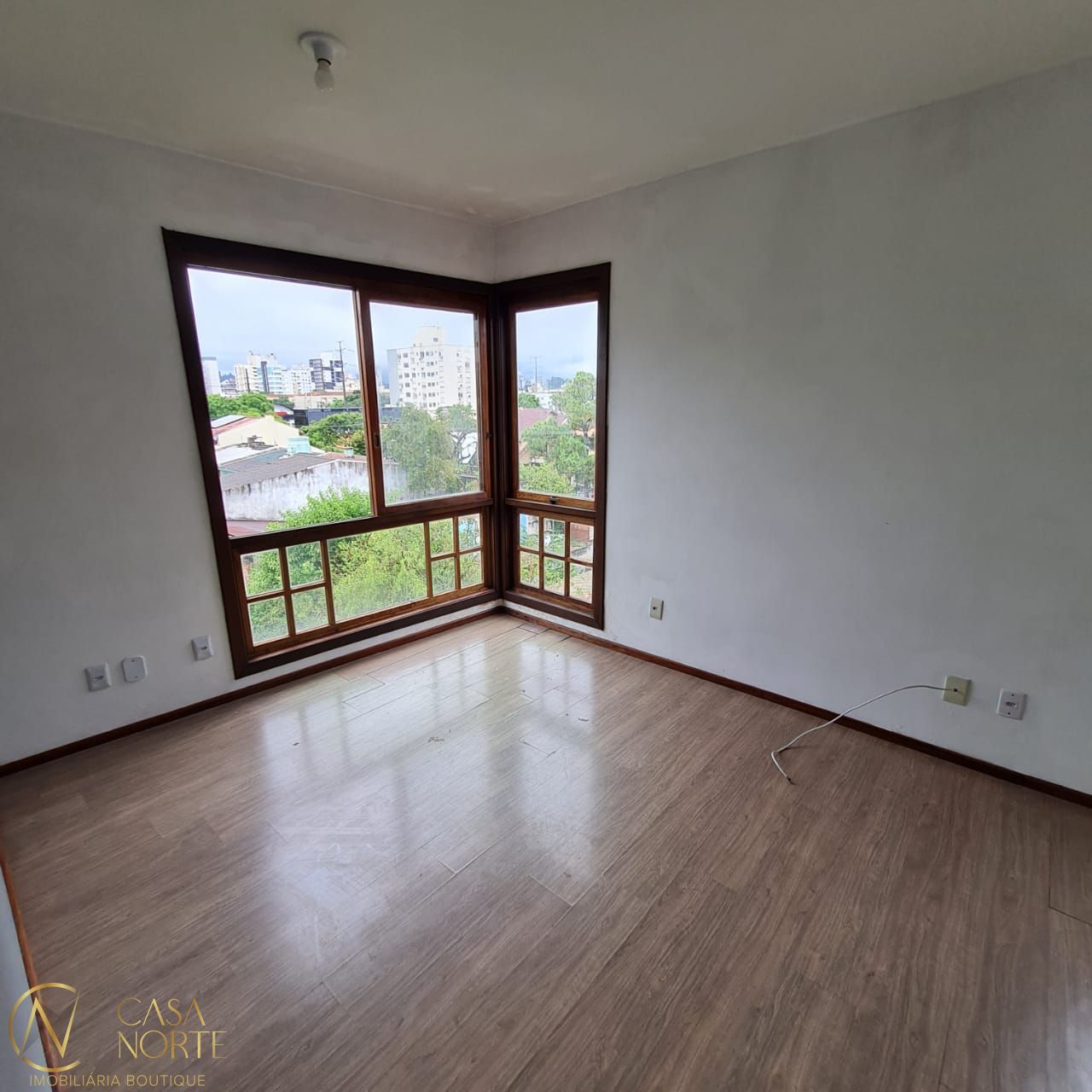 Apartamento à venda com 1 quarto, 32m², Rua Rocha Pombo no bairro Partenon em Porto Alegre