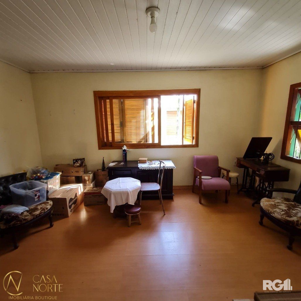 Casa à venda , 90m², Rua Engenheiro Tito Marques Fernandes no bairro Ipanema em Porto Alegre