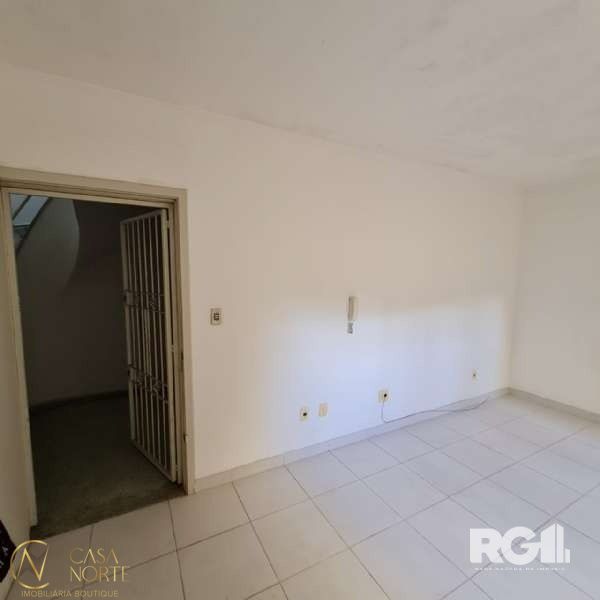 Kitnet à venda , 26m², Rua Marechal Mallet no bairro Vila João Pessoa em Porto Alegre