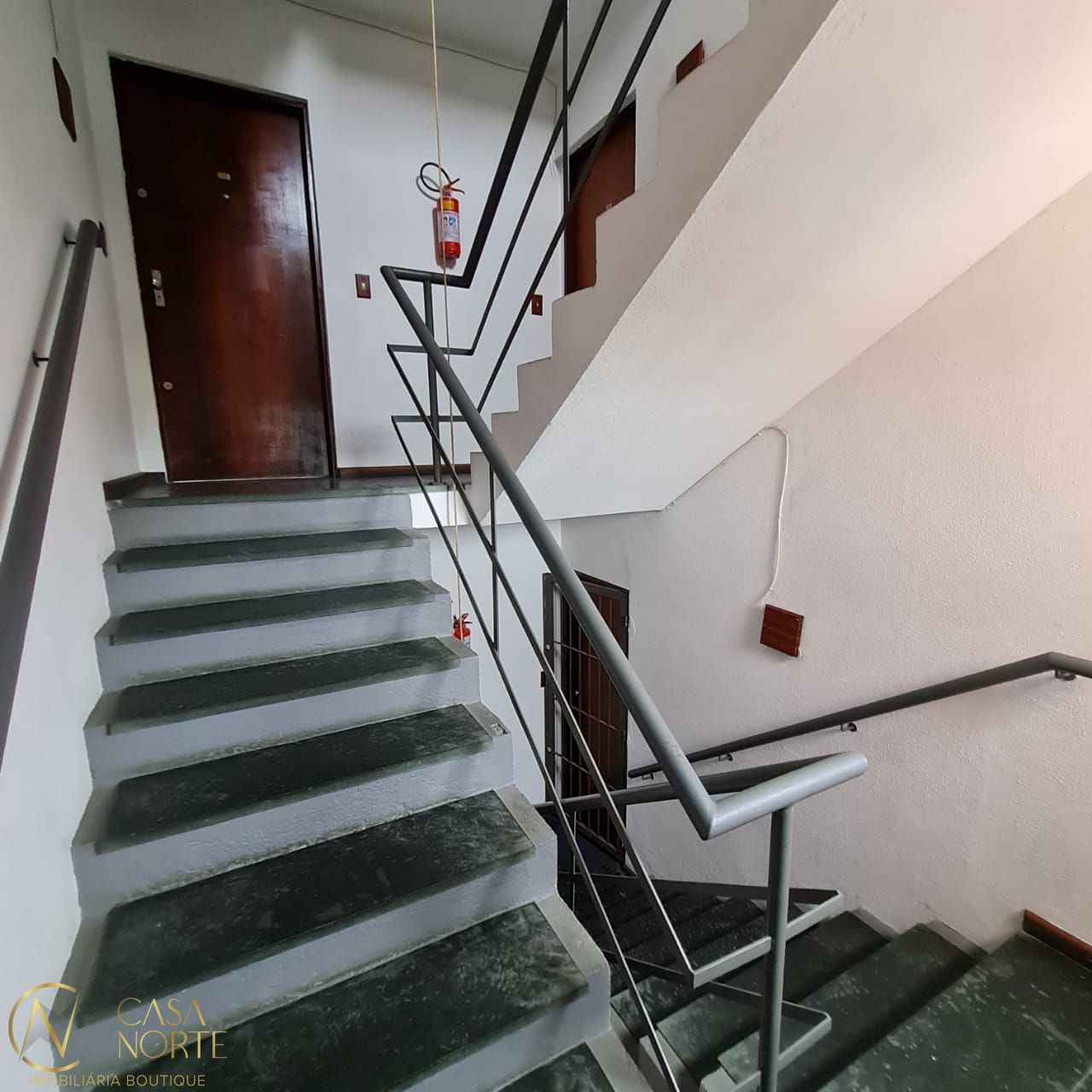 Apartamento à venda com 1 quarto, 32m², Rua Rocha Pombo no bairro Partenon em Porto Alegre