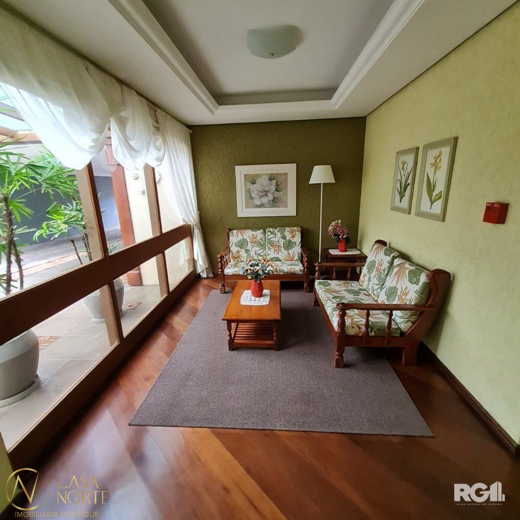Cobertura à venda com 2 quartos, 124m², 1 vaga, Avenida Padre Cacique no bairro Praia de Belas em Porto Alegre