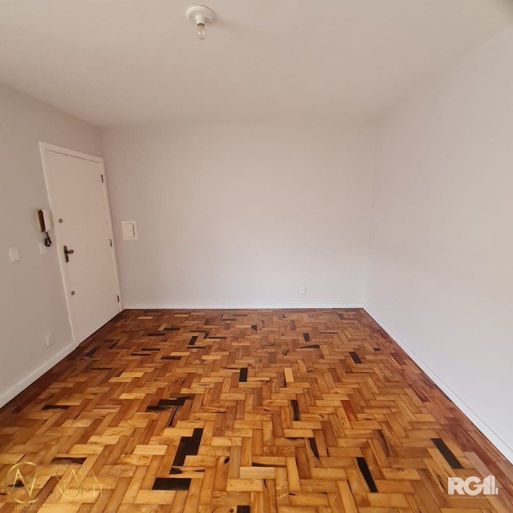 Apartamento à venda com 3 quartos, 72m², 1 vaga, Rua Barão do Amazonas no bairro Partenon em Porto Alegre