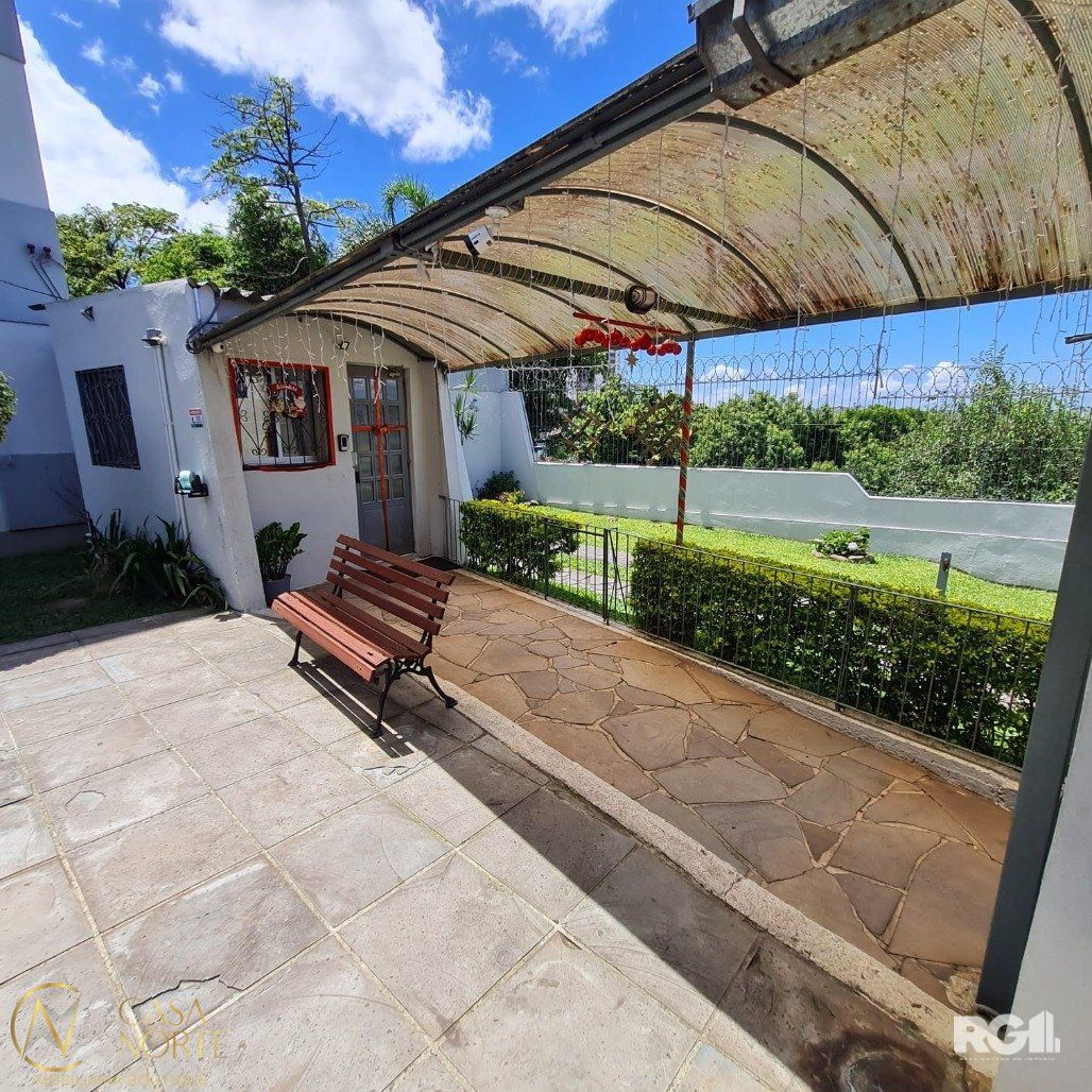 Apartamento à venda com 2 quartos, 62m², Rua Humberto de Campos no bairro Partenon em Porto Alegre