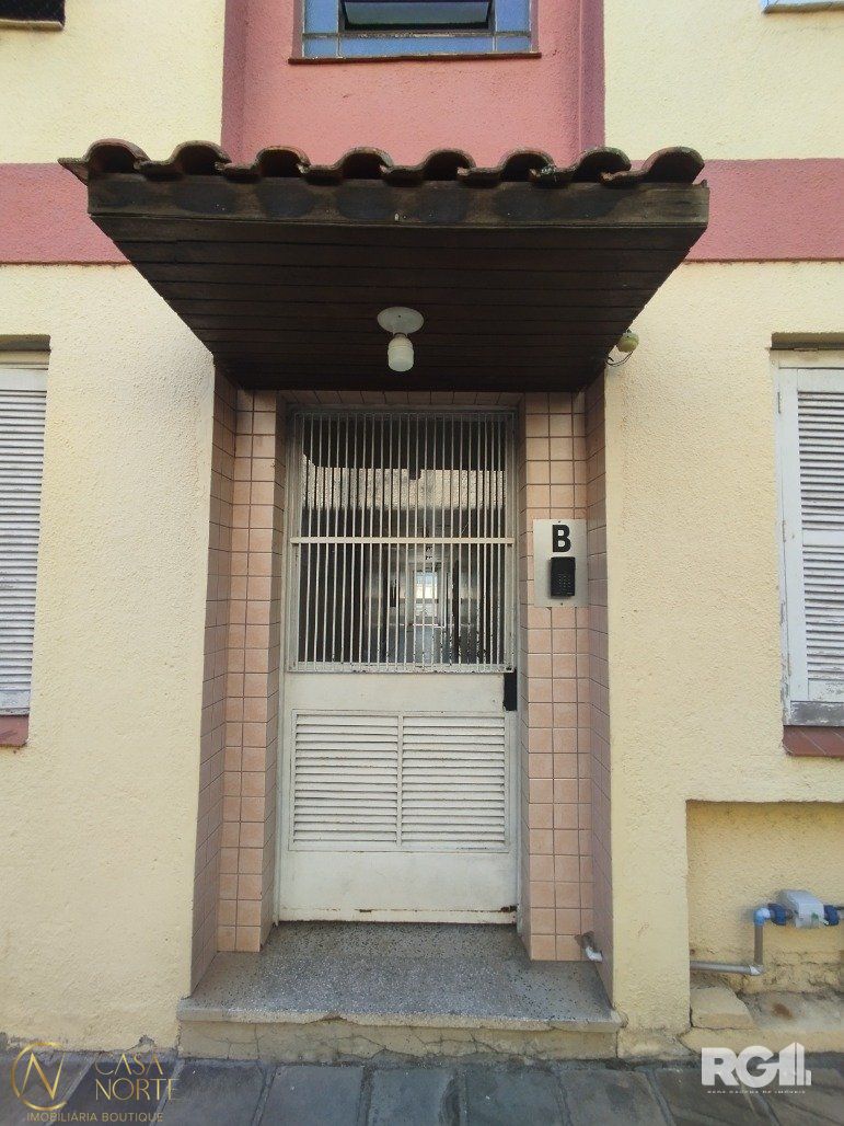 Apartamento à venda com 2 quartos, 63m², Avenida Bento Gonçalves no bairro Partenon em Porto Alegre