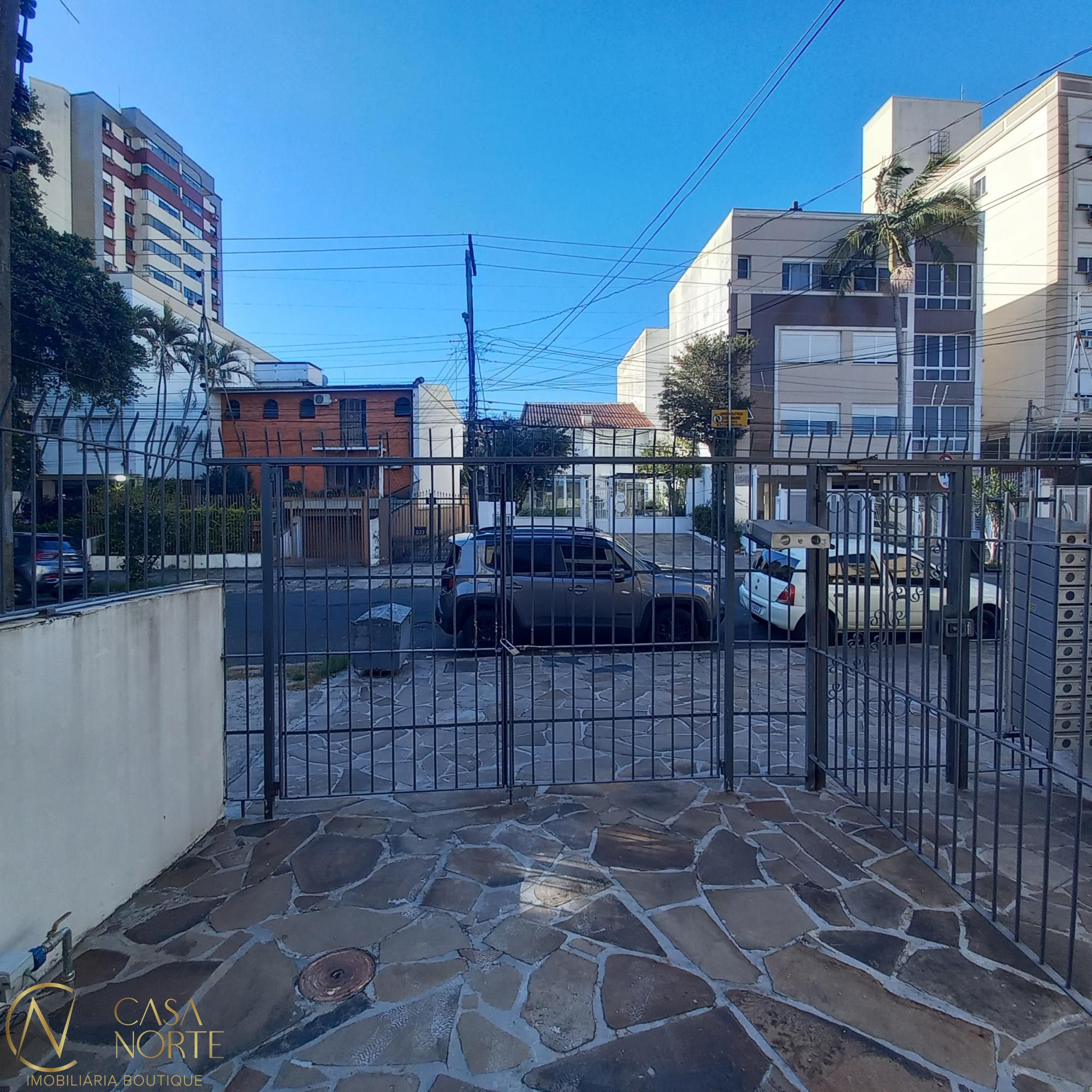Loja à venda com 1 quarto, 53m², Rua La Plata no bairro Jardim  Botânico em Porto Alegre