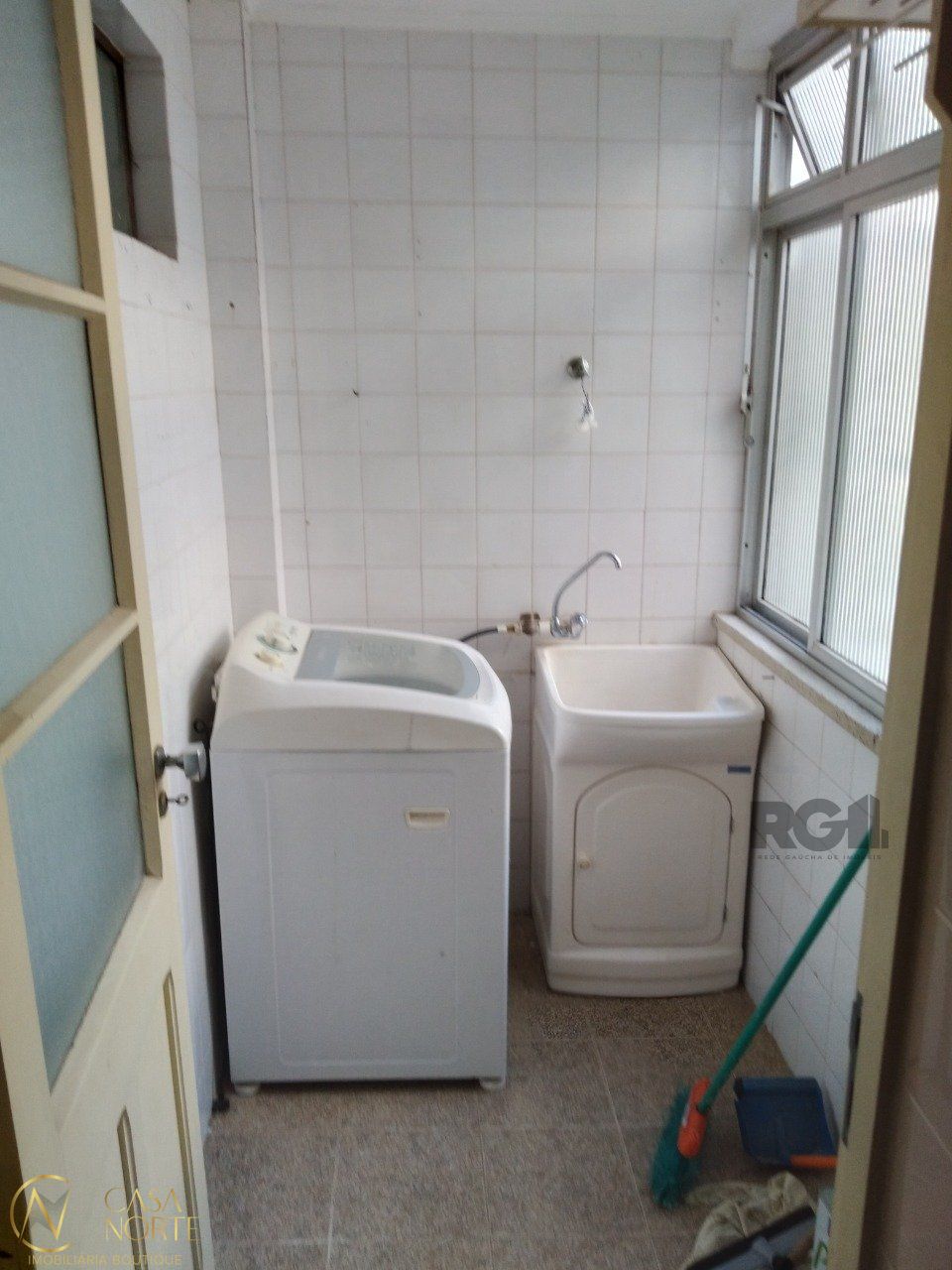 Apartamento à venda com 2 quartos, 55m², 1 vaga, Rua Ouro Preto no bairro Jardim Floresta em Porto Alegre