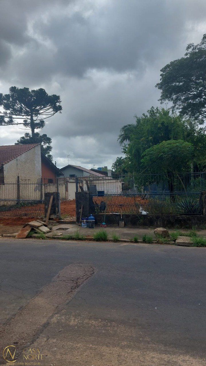 Terreno à venda  com 363m², Rua Cruz Jobim no bairro Jardim Itu em Porto Alegre
