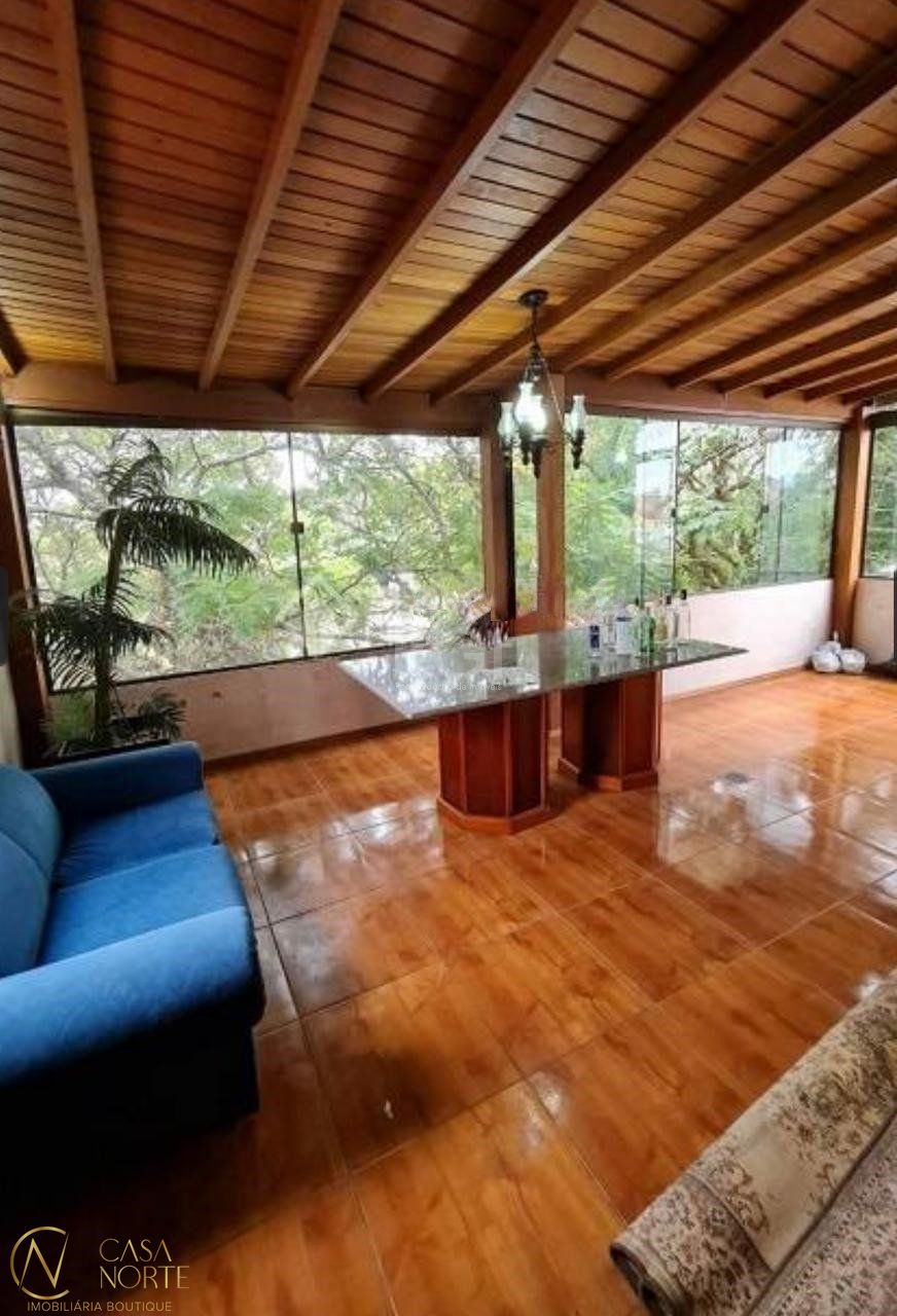 Cobertura à venda com 3 quartos, 213m², 1 suíte, 2 vagas, Rua Bogota no bairro Jardim Lindóia em Porto Alegre