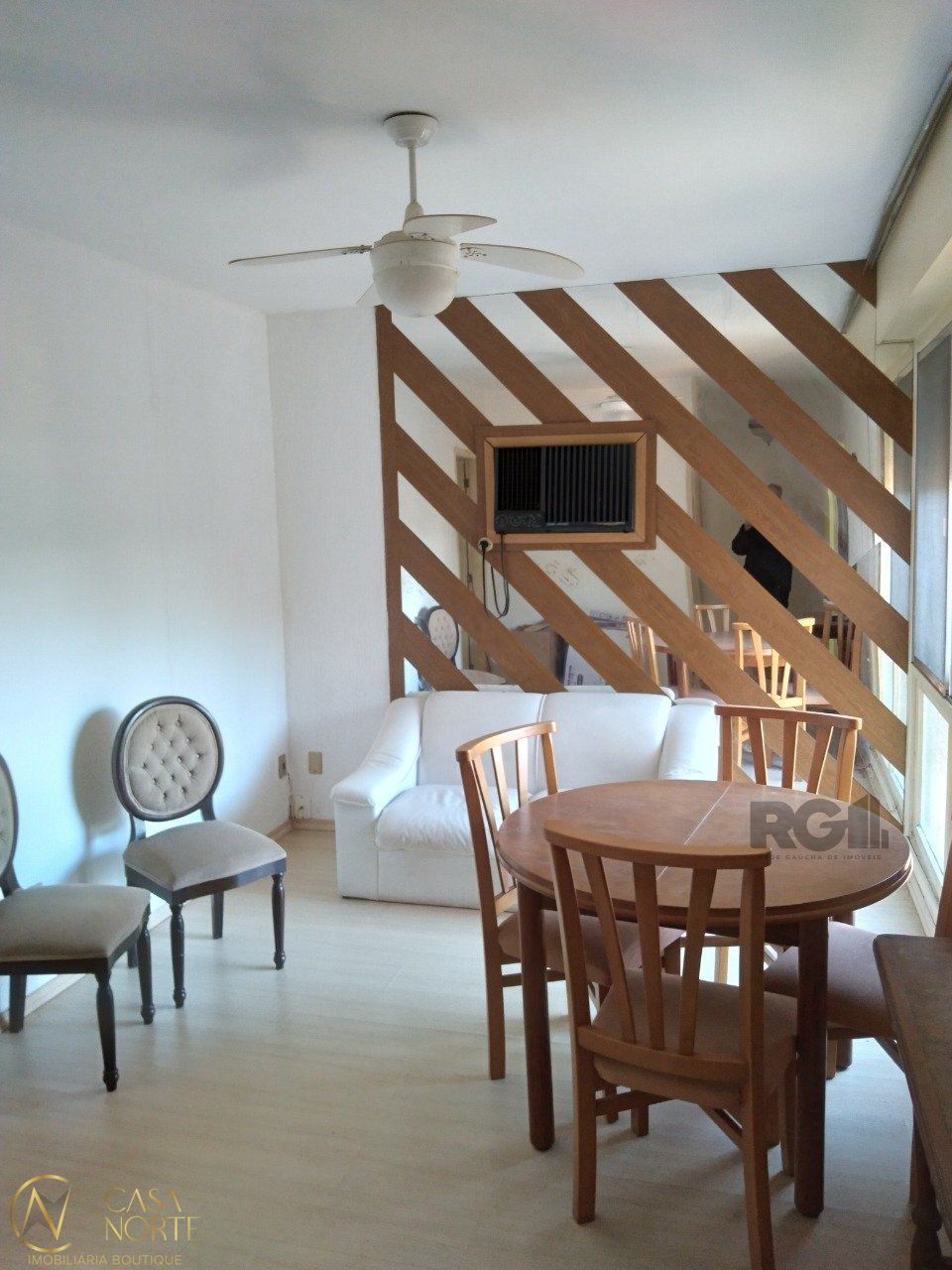 Apartamento à venda com 2 quartos, 55m², 1 vaga, Rua Ouro Preto no bairro Jardim Floresta em Porto Alegre