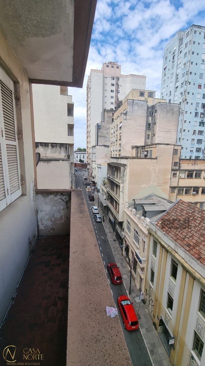 Apartamento à venda com 1 quarto, 49m², Rua General Vitorino no bairro Centro Histórico em Porto Alegre