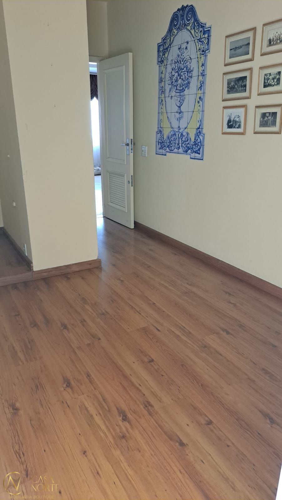 Apartamento à venda com 3 quartos, 274m², 2 suítes, 1 vaga, Largo João Amorim de Albuquerque no bairro Centro Histórico em Porto Alegre