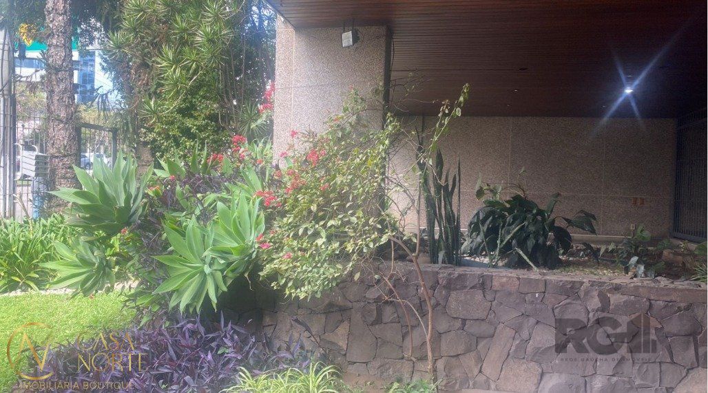 Cobertura à venda com 3 quartos, 290m², 1 suíte, 2 vagas, Avenida Carlos Gomes no bairro Petrópolis em Porto Alegre