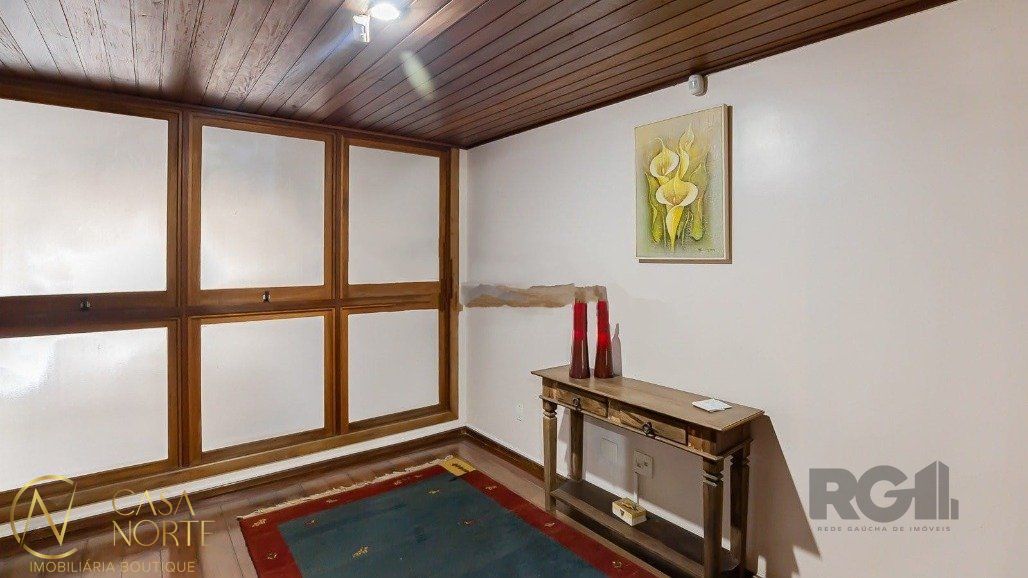 Cobertura à venda com 3 quartos, 200m², 1 suíte, 2 vagas, Rua Anita Garibaldi no bairro Mont Serrat em Porto Alegre