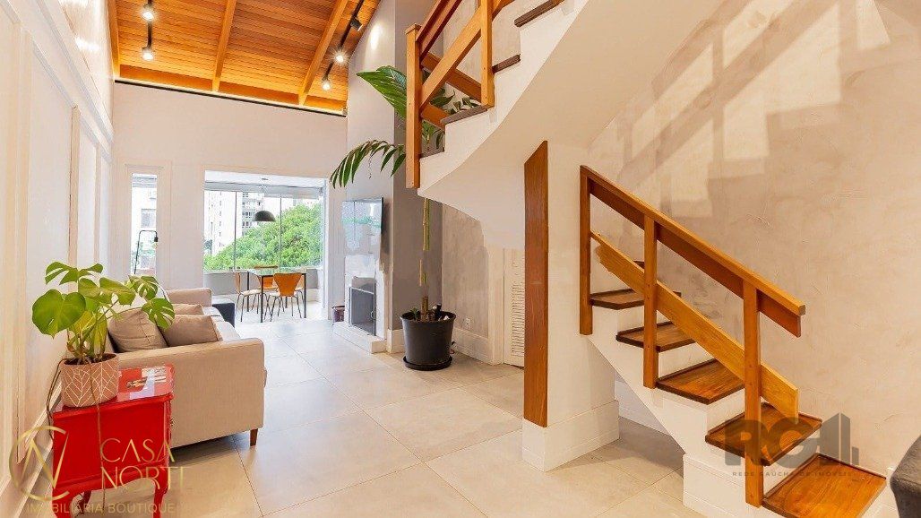 Cobertura à venda com 3 quartos, 200m², 1 suíte, 2 vagas, Rua Anita Garibaldi no bairro Mont Serrat em Porto Alegre