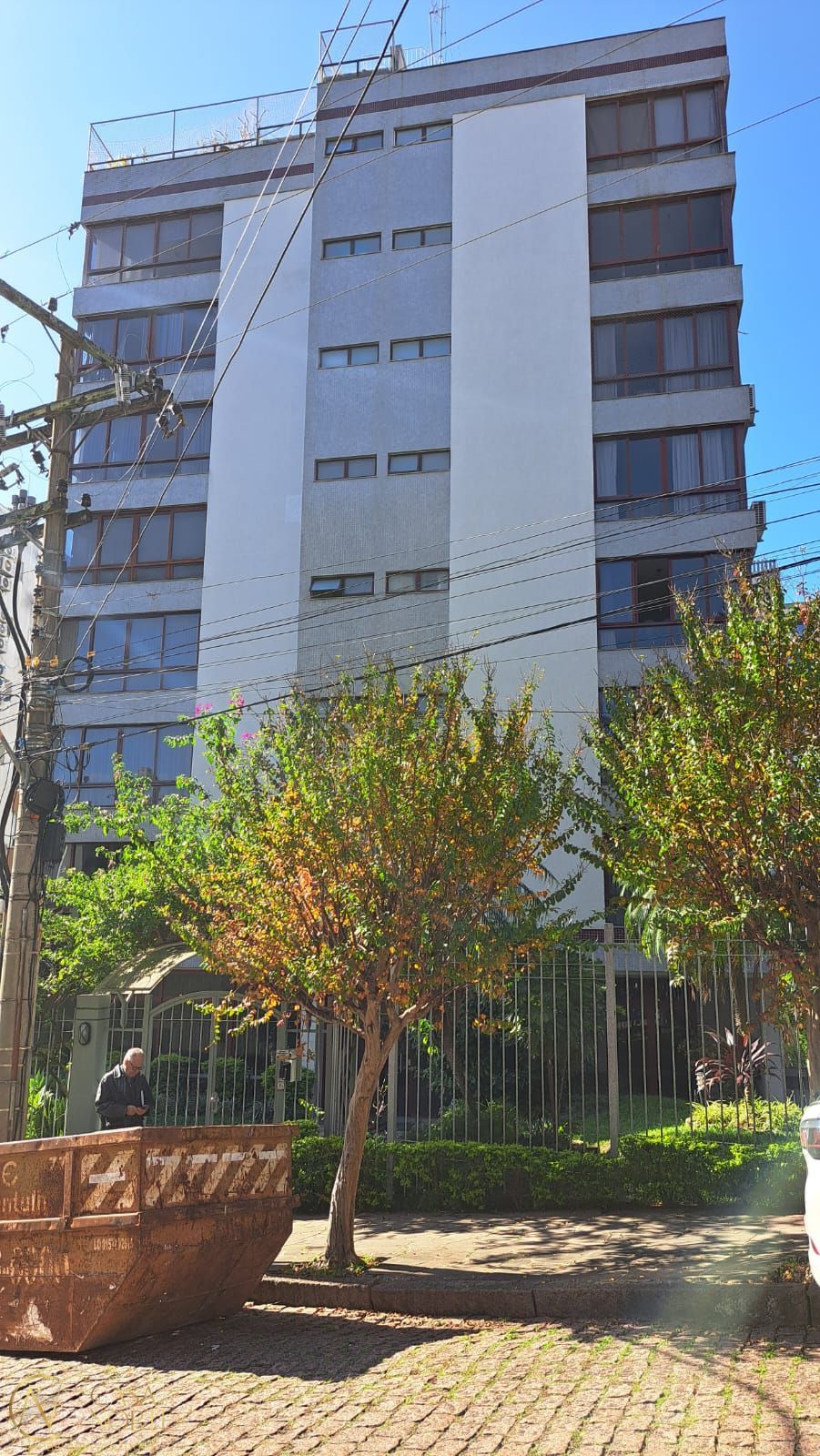 Cobertura à venda com 3 quartos, 258m², 1 suíte, 2 vagas, Rua Coronel Aurélio Bitencourt no bairro Rio Branco em Porto Alegre
