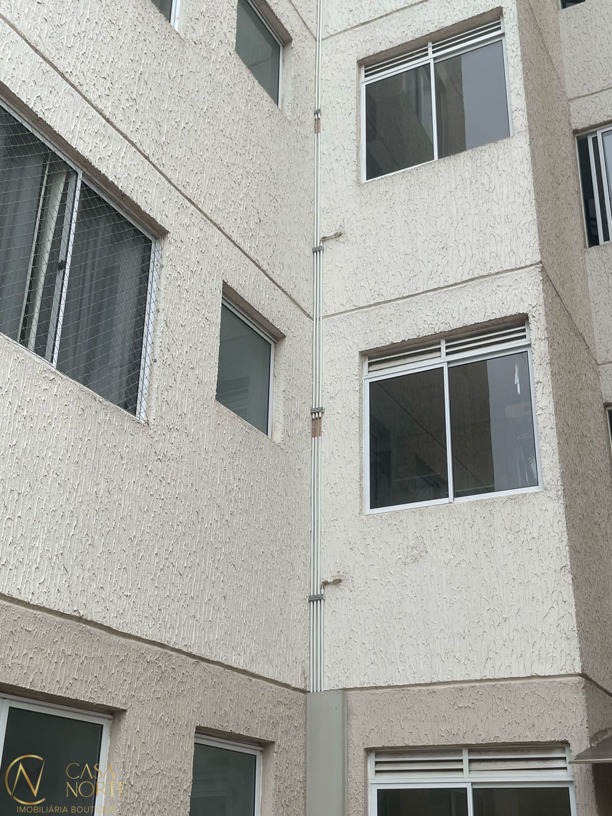 Apartamento à venda com 2 quartos, 41m², 1 vaga, Rua Gabriel Franco da Luz no bairro Sarandi em Porto Alegre