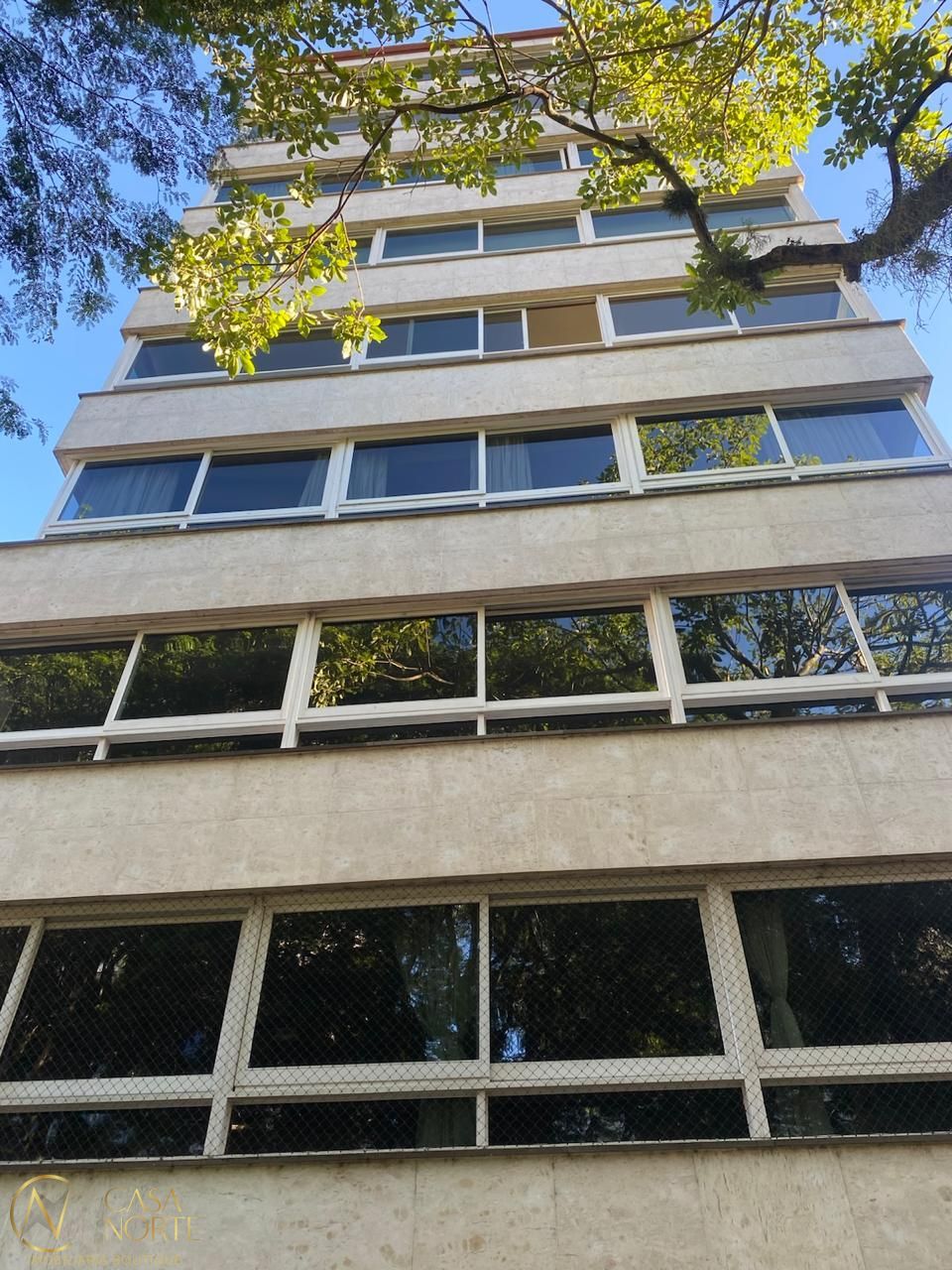 Apartamento à venda com 3 quartos, 217m², 1 suíte, 2 vagas, Rua André Puente no bairro Independência em Porto Alegre
