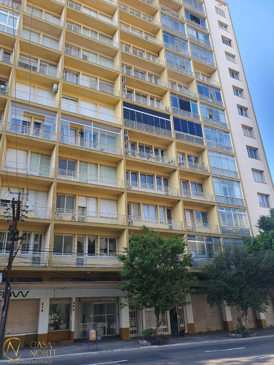 Apartamento à venda com 2 quartos, 105m², Rua Sarmento Leite no bairro Centro Histórico em Porto Alegre