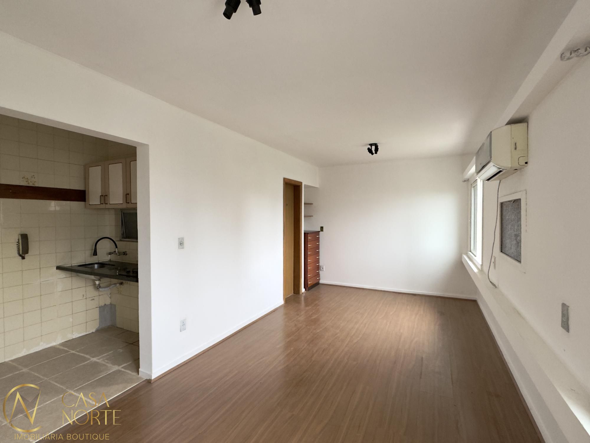 Apartamento à venda com 1 quarto, 30m², Rua Duque de Caxias no bairro Centro Histórico em Porto Alegre