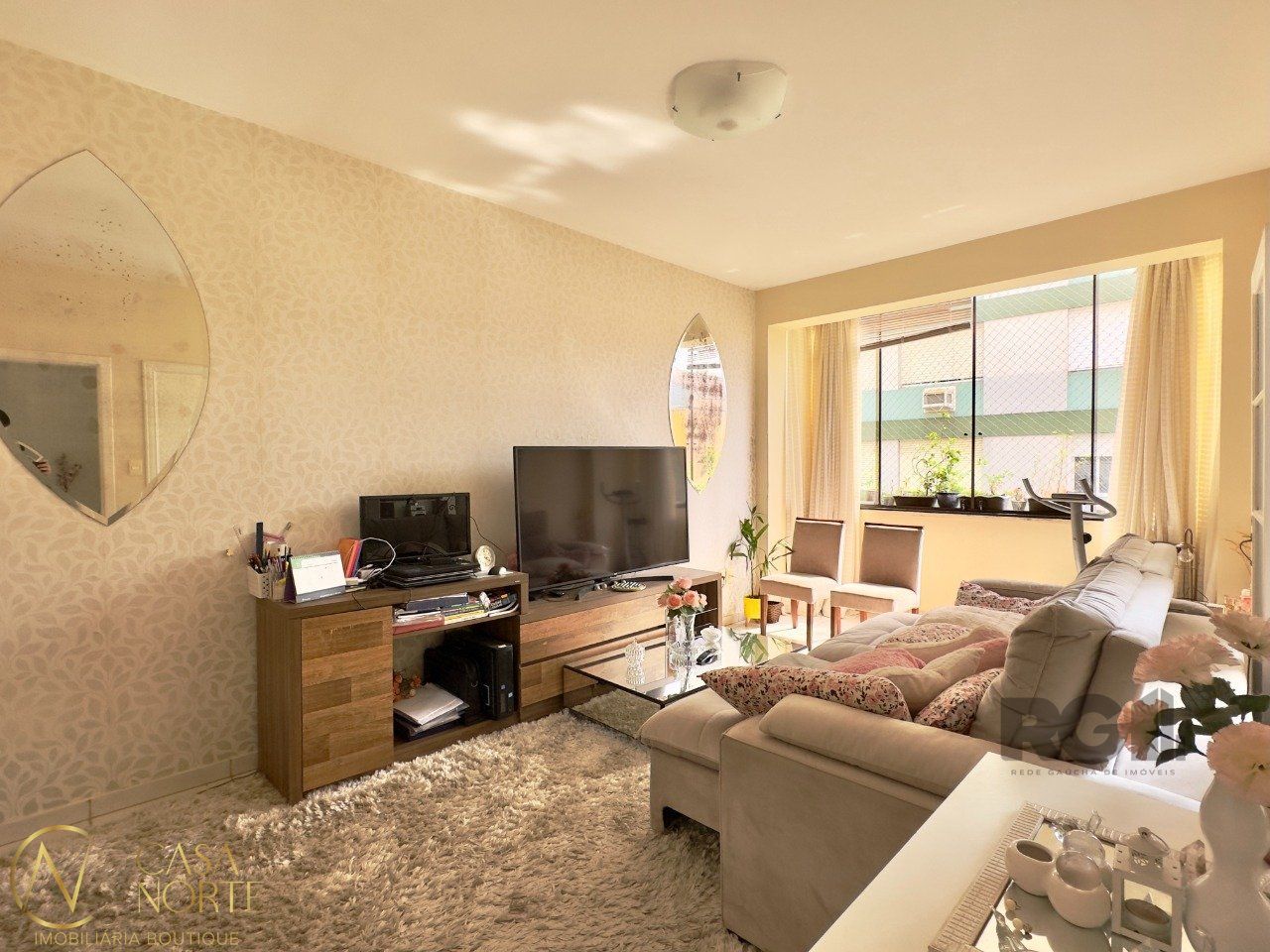Apartamento à venda com 3 quartos, 103m², 1 vaga, Rua General Portinho no bairro Centro Histórico em Porto Alegre