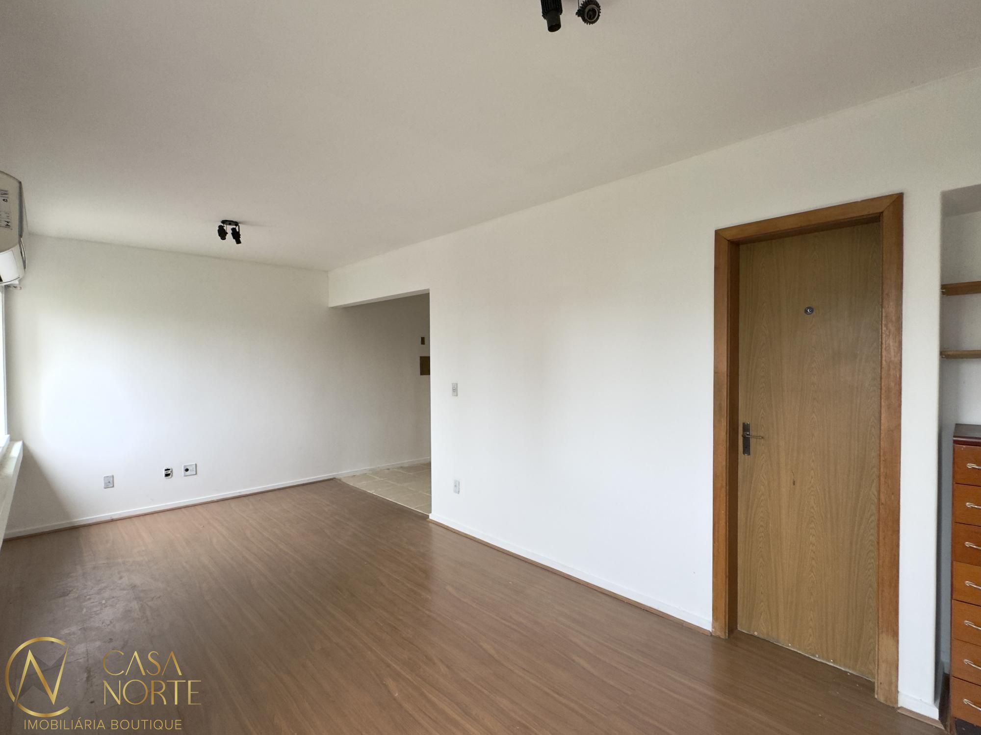 Apartamento à venda com 1 quarto, 30m², Rua Duque de Caxias no bairro Centro Histórico em Porto Alegre